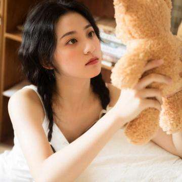 特朗普称将在未来几天任命接替美联储理事库格勒的临时人选